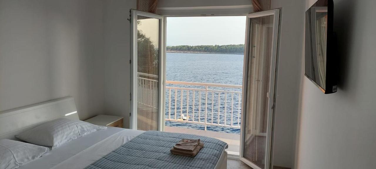 Villa Desiree Prizba Exteriör bild